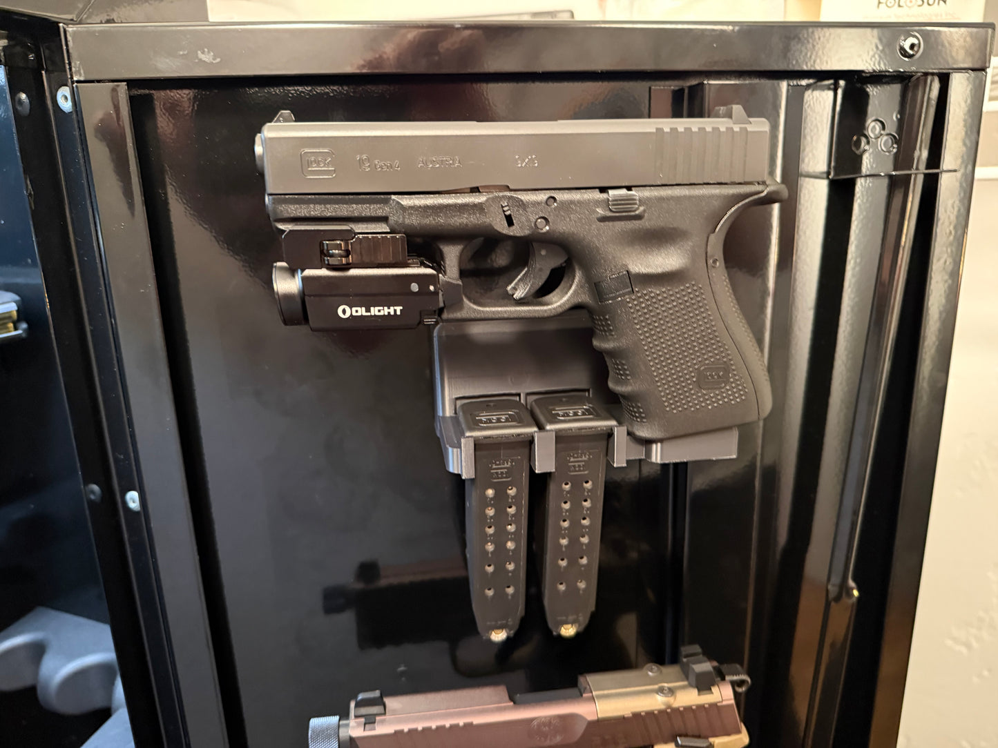 ConTronX Magnetic Magwell Mount for Glocks (Includes Dual Magazine Holder)