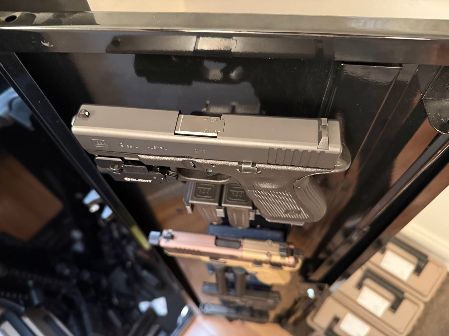 ConTronX Magnetic Magwell Mount for Glocks (Includes Dual Magazine Holder)