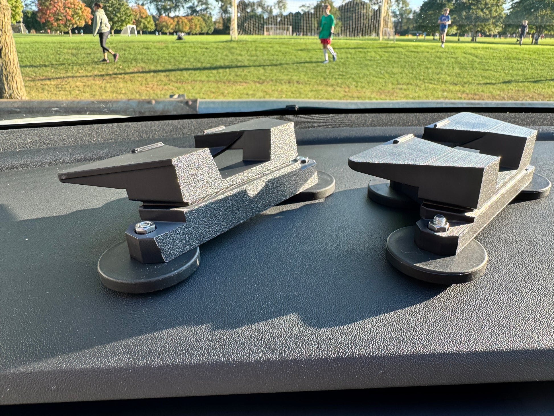 Starlink Mini 4-in-1 Mount (Magnet, Tripod, Dashboard) - ContronX Design